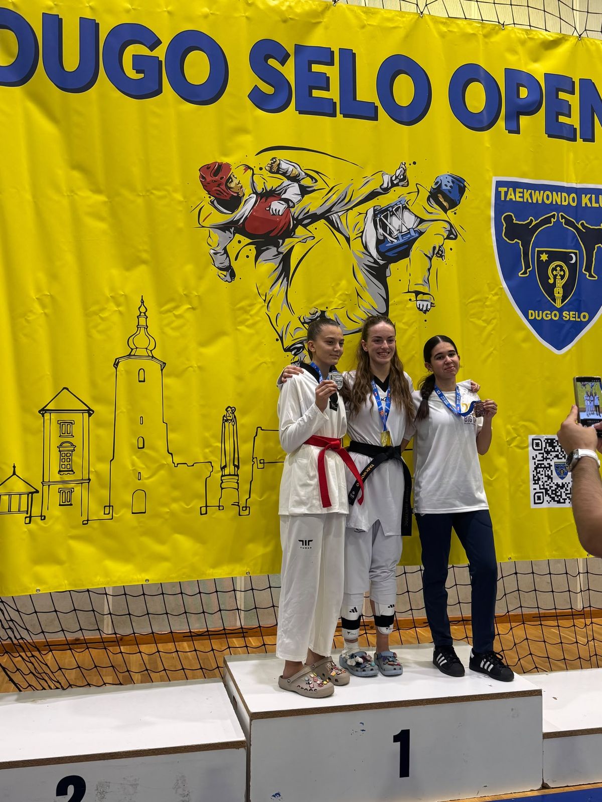 Dodjela medalja na pobjedničkom postolju