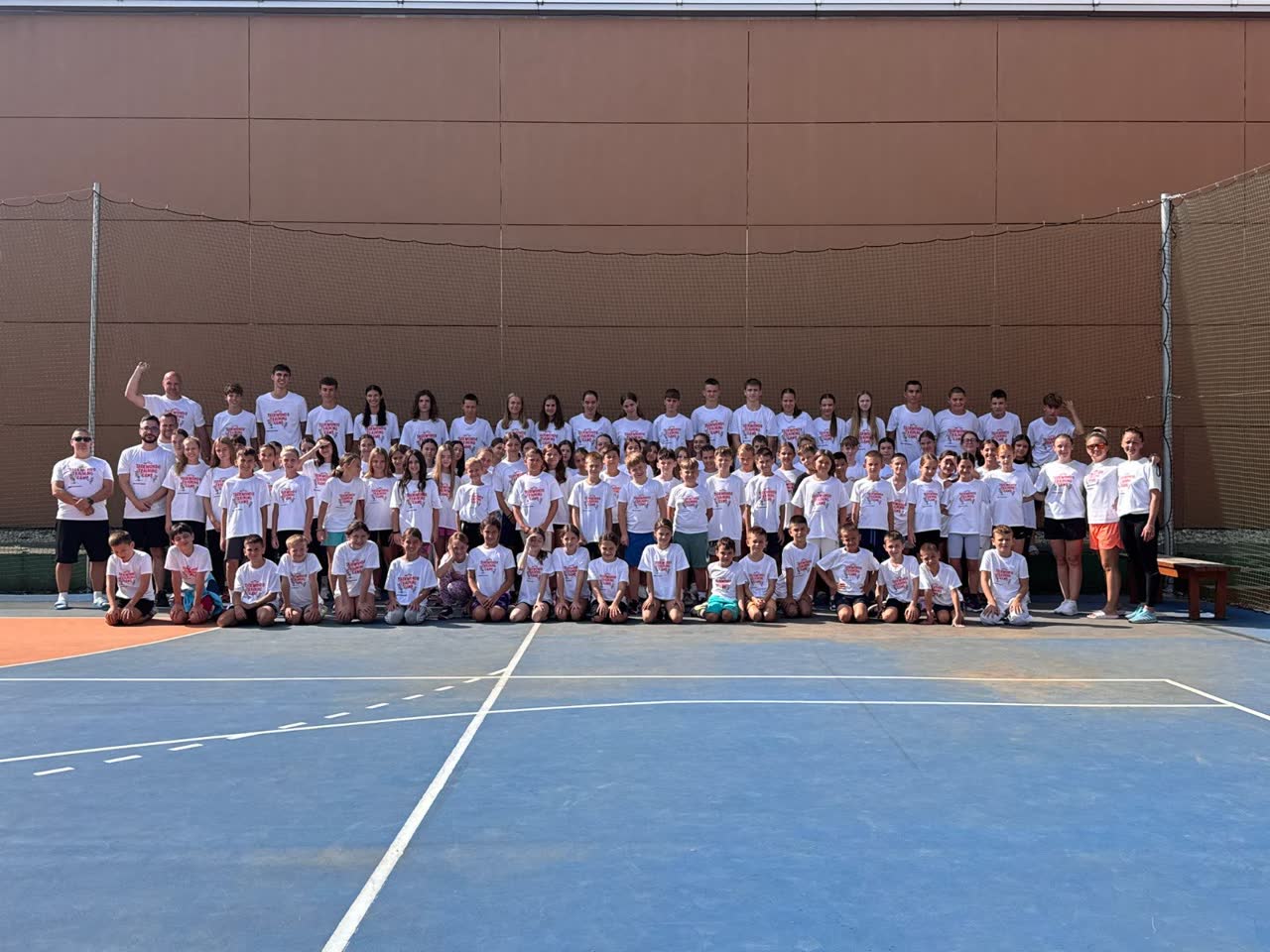 Grupna fotografija svih polaznika taekwondo kampa