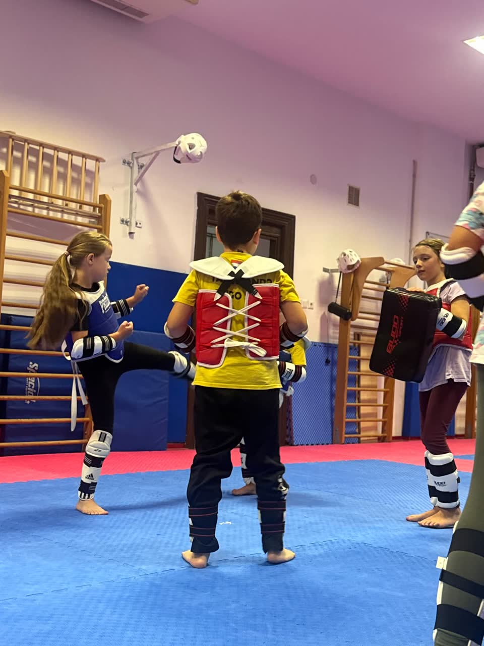 Trening mladih natjecatelja kluba (mali borci)