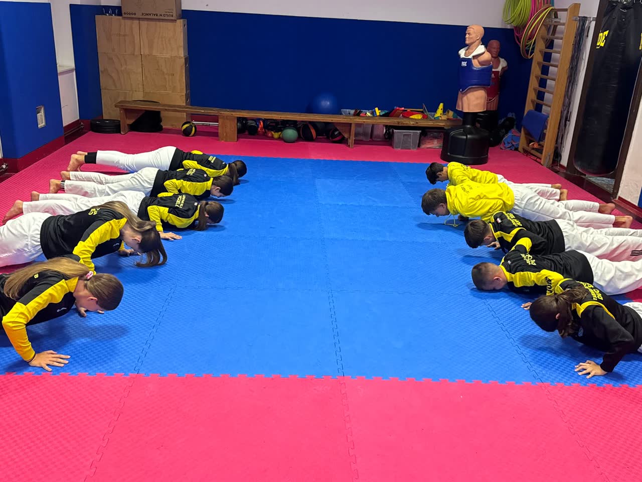 Trening starijih natjecatelja kluba