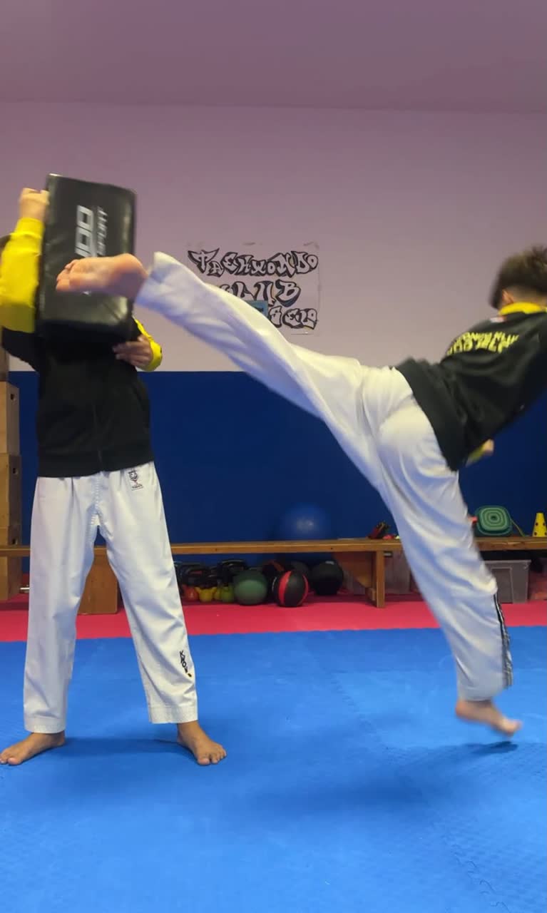 Trening starijih natjecatelja kluba